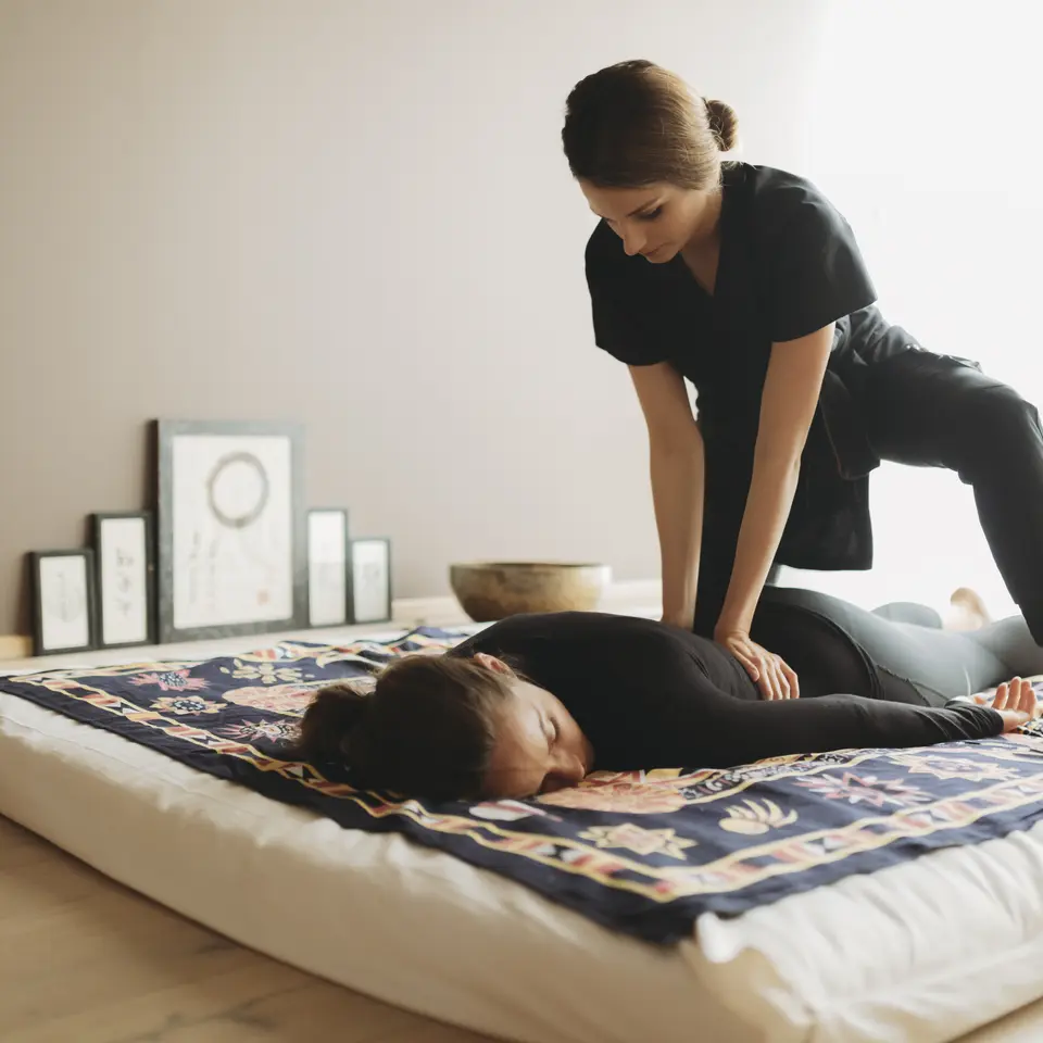 © copyright by www.christophschoech.com textile massage in the wellness hotel | © copyright by www.christophschoech.com