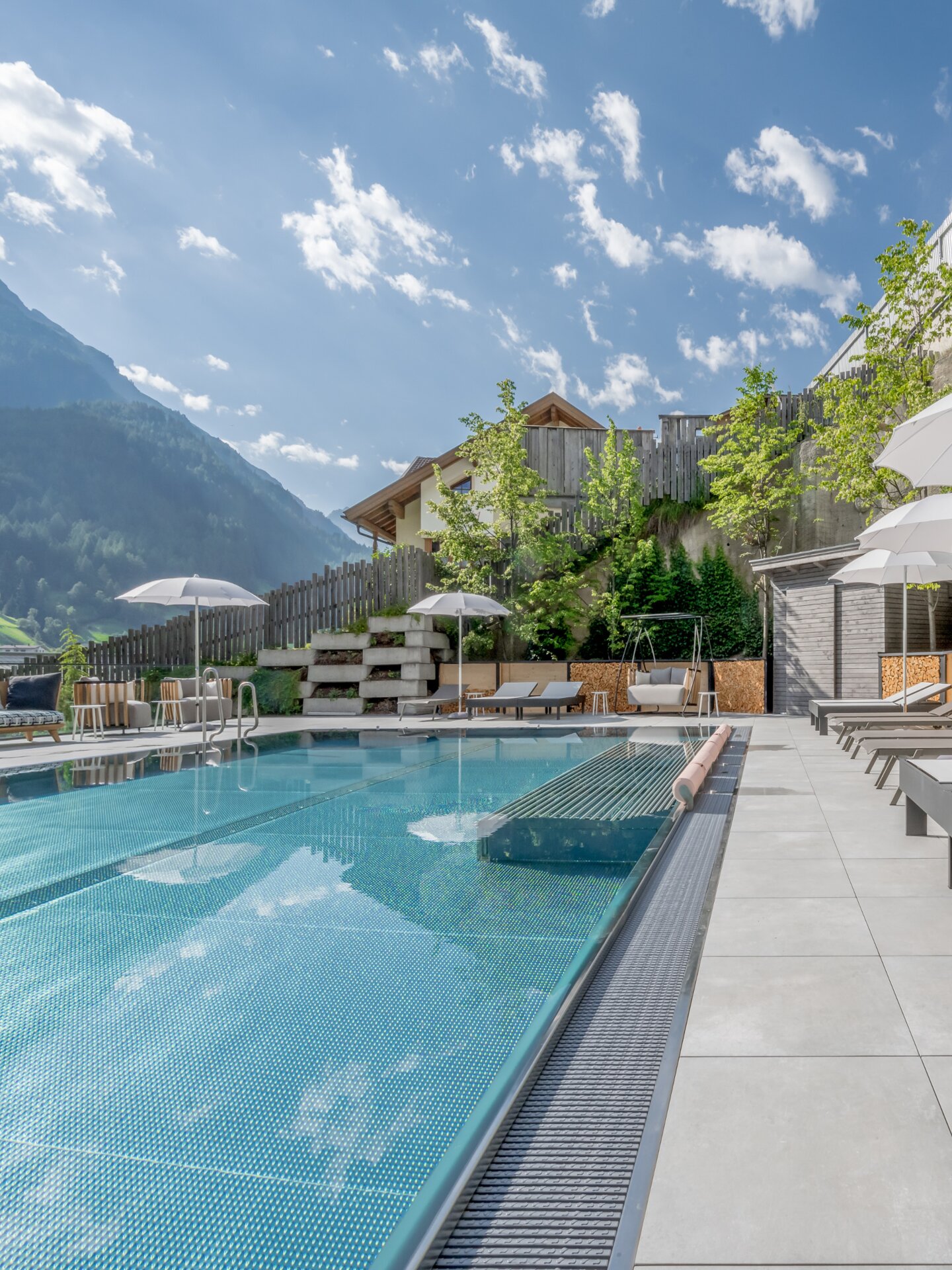 wellness hotel Sölden with pool