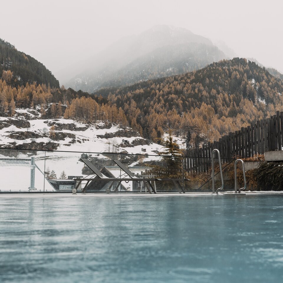 Sölden hotel with infinity pool